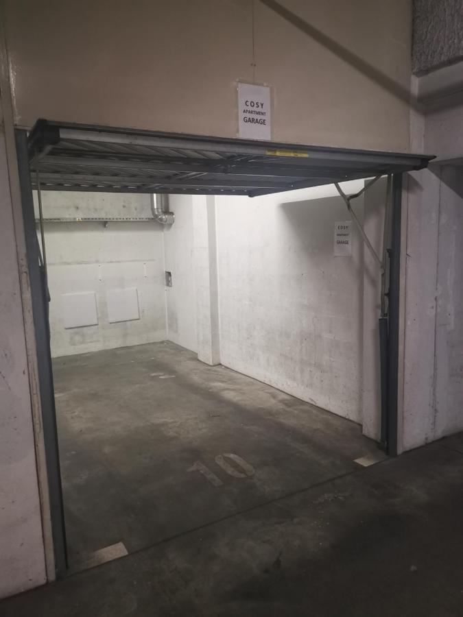 Cosy - Downtown With Own Parking Spot In The Garage Apartmán